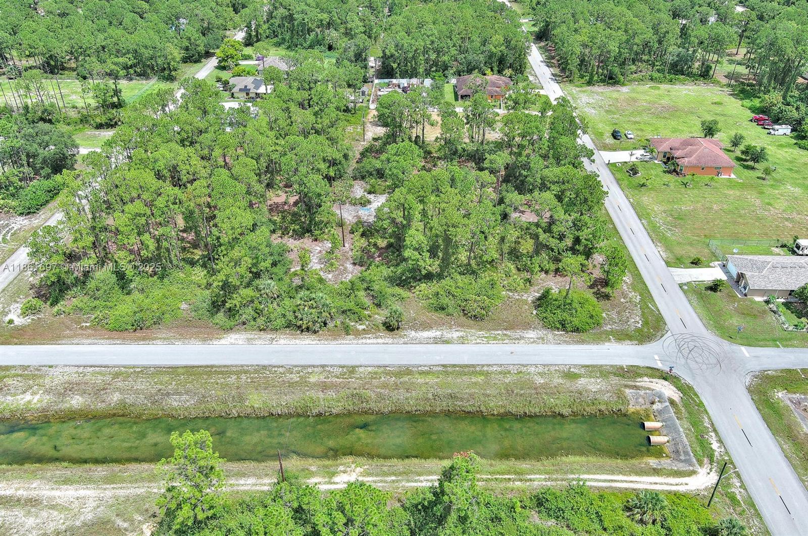 1102 W 16th St Lehigh Acres, FL 33972