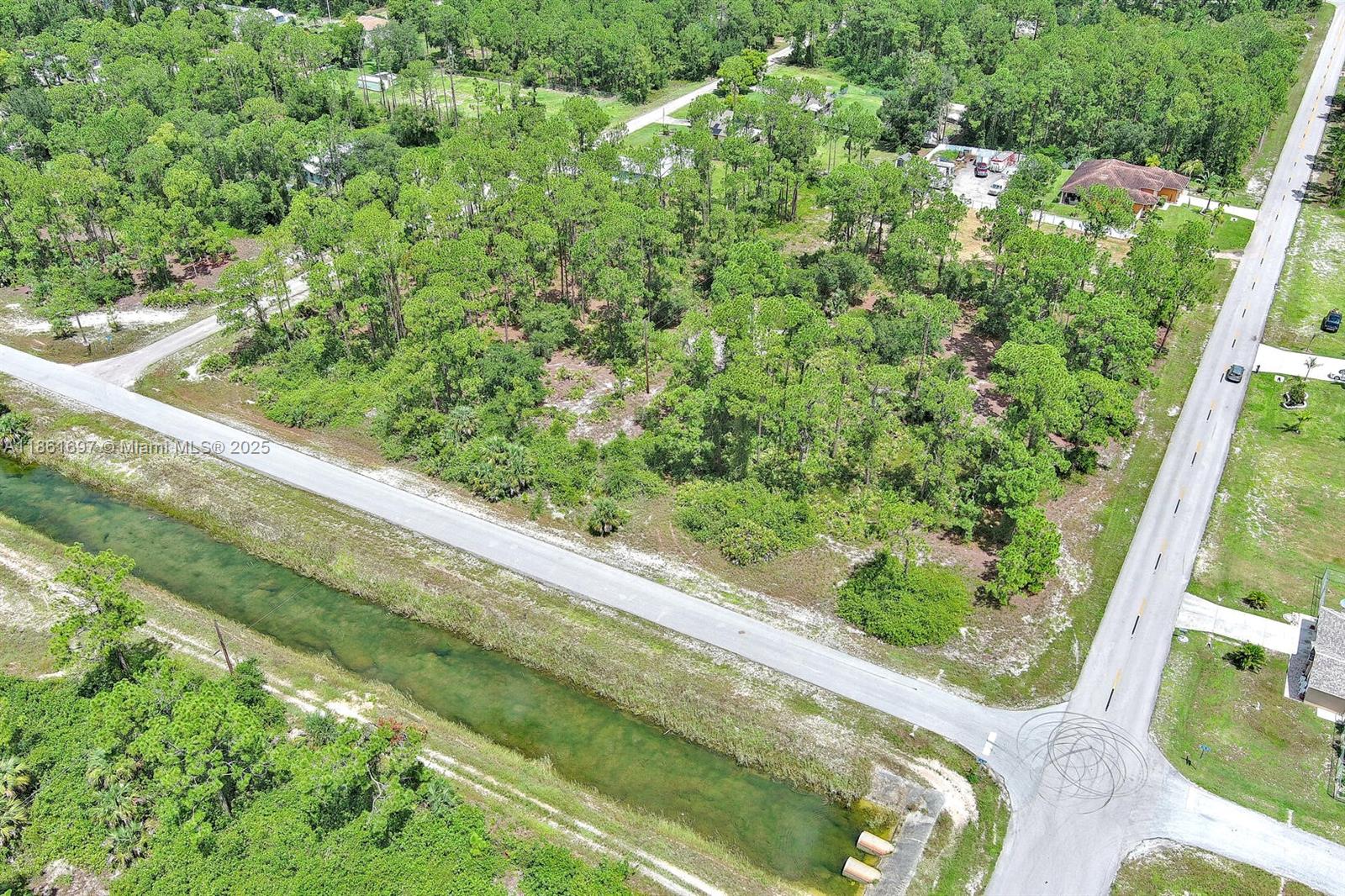 1102 W 16th St Lehigh Acres, FL 33972