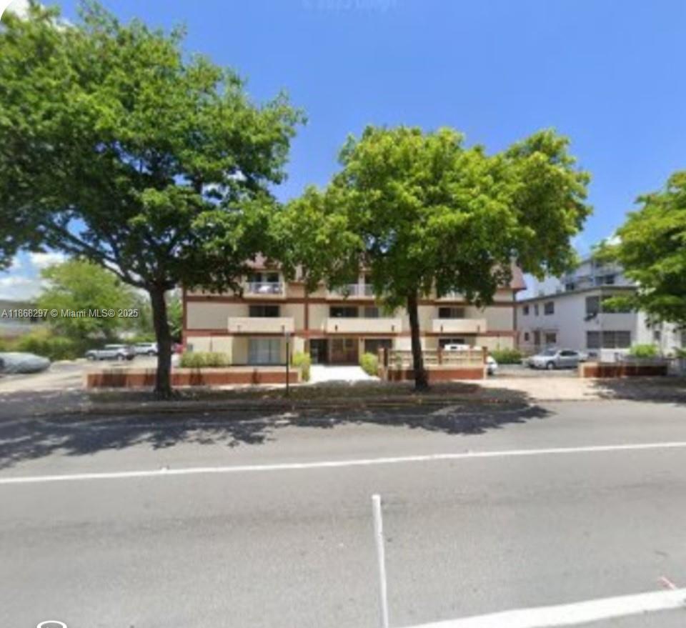 1175 Normandy Dr #2D