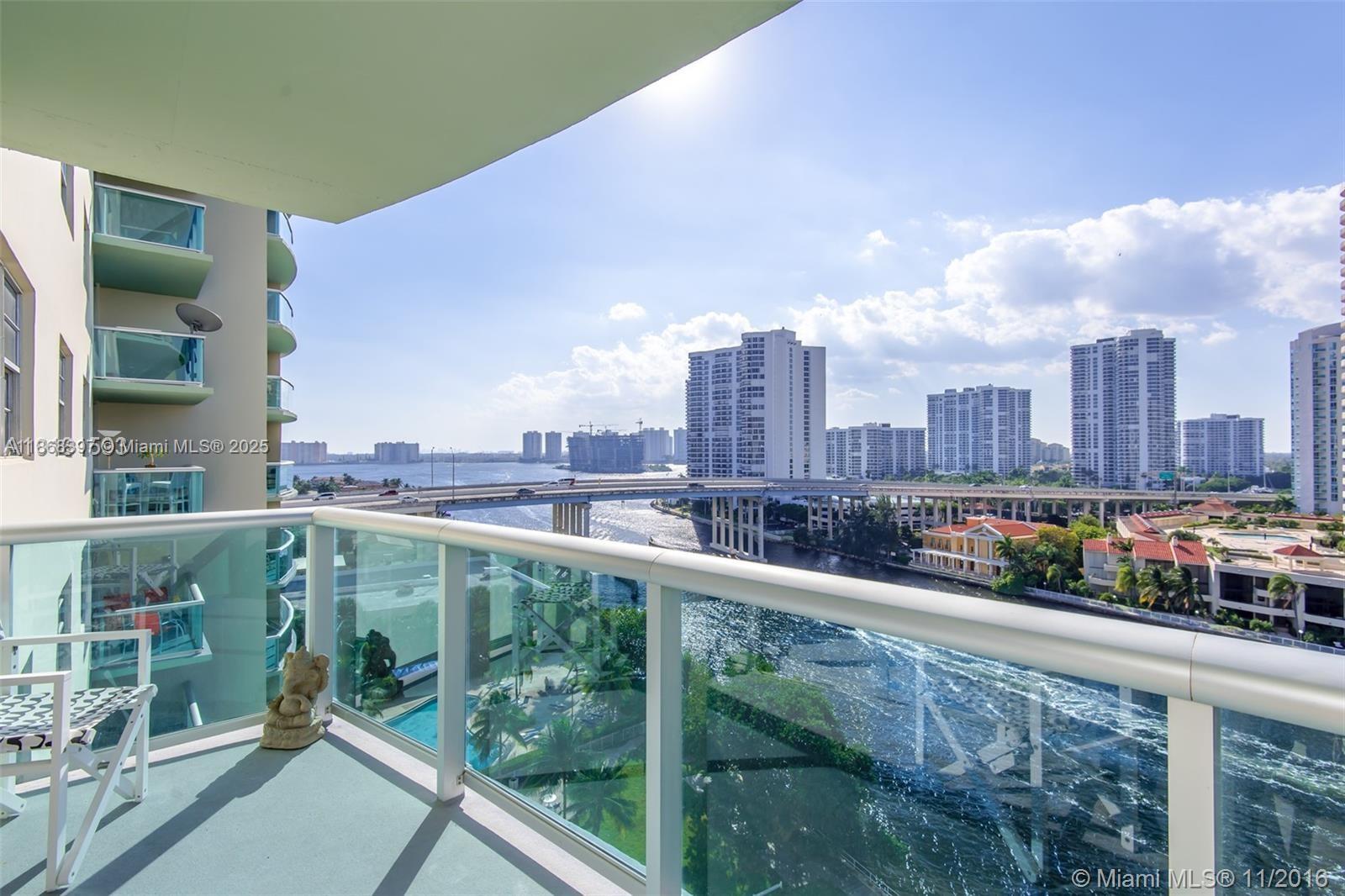 19390 Collins Ave #1121