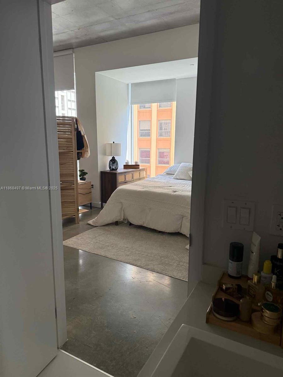 image Centro Condominium8