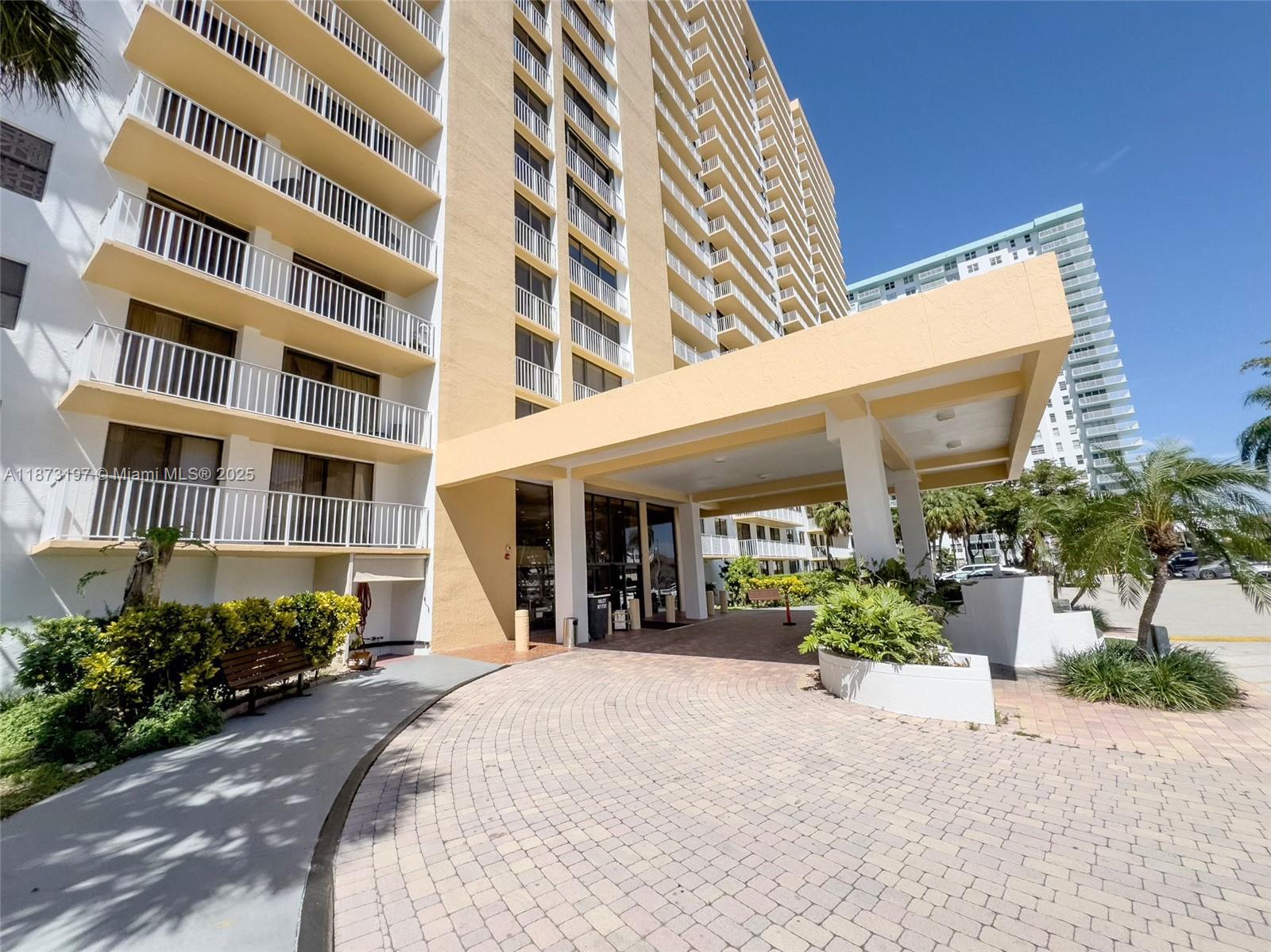 image Winston Towers38
