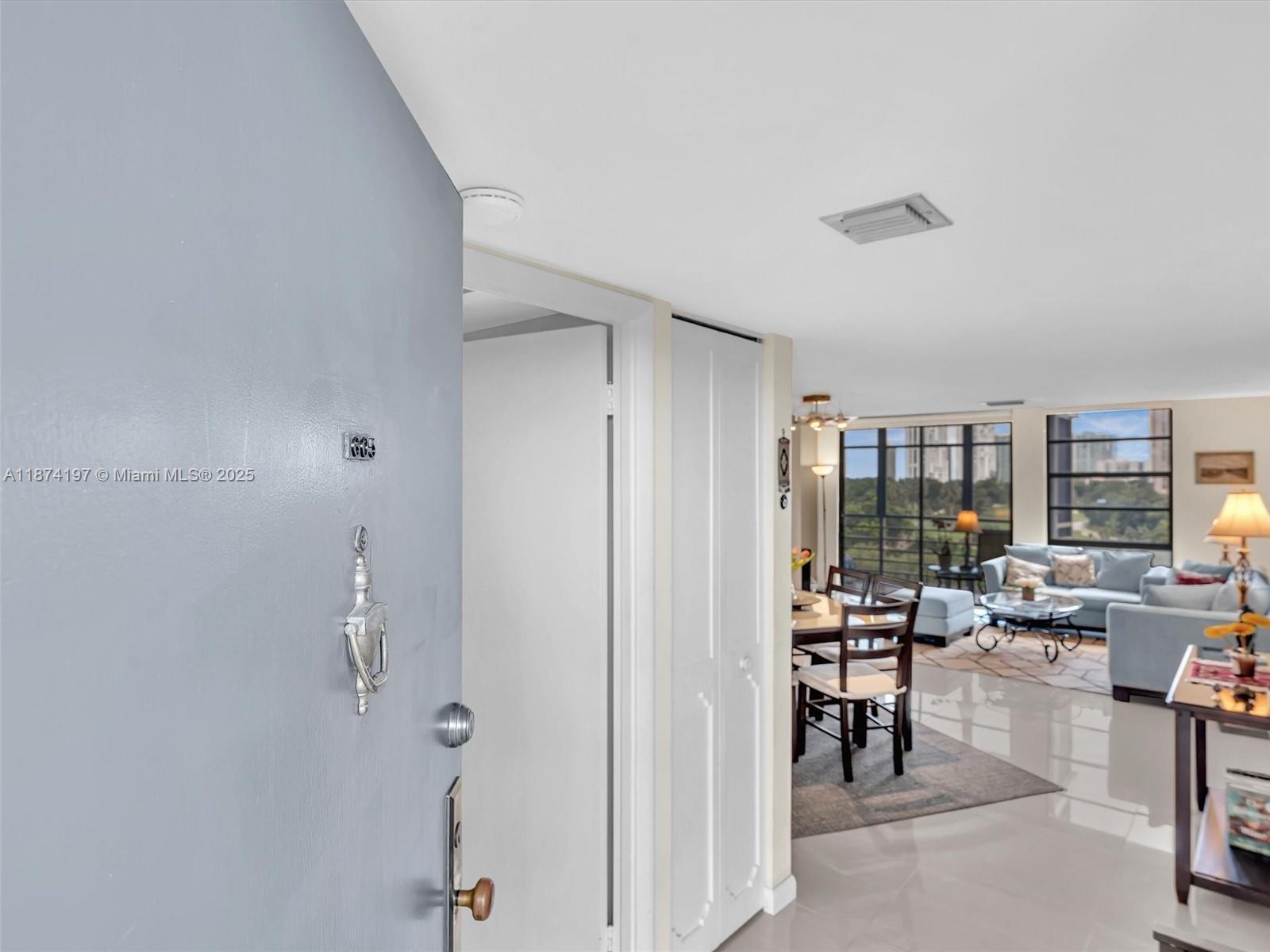 20400 W Country Clb Dr #605