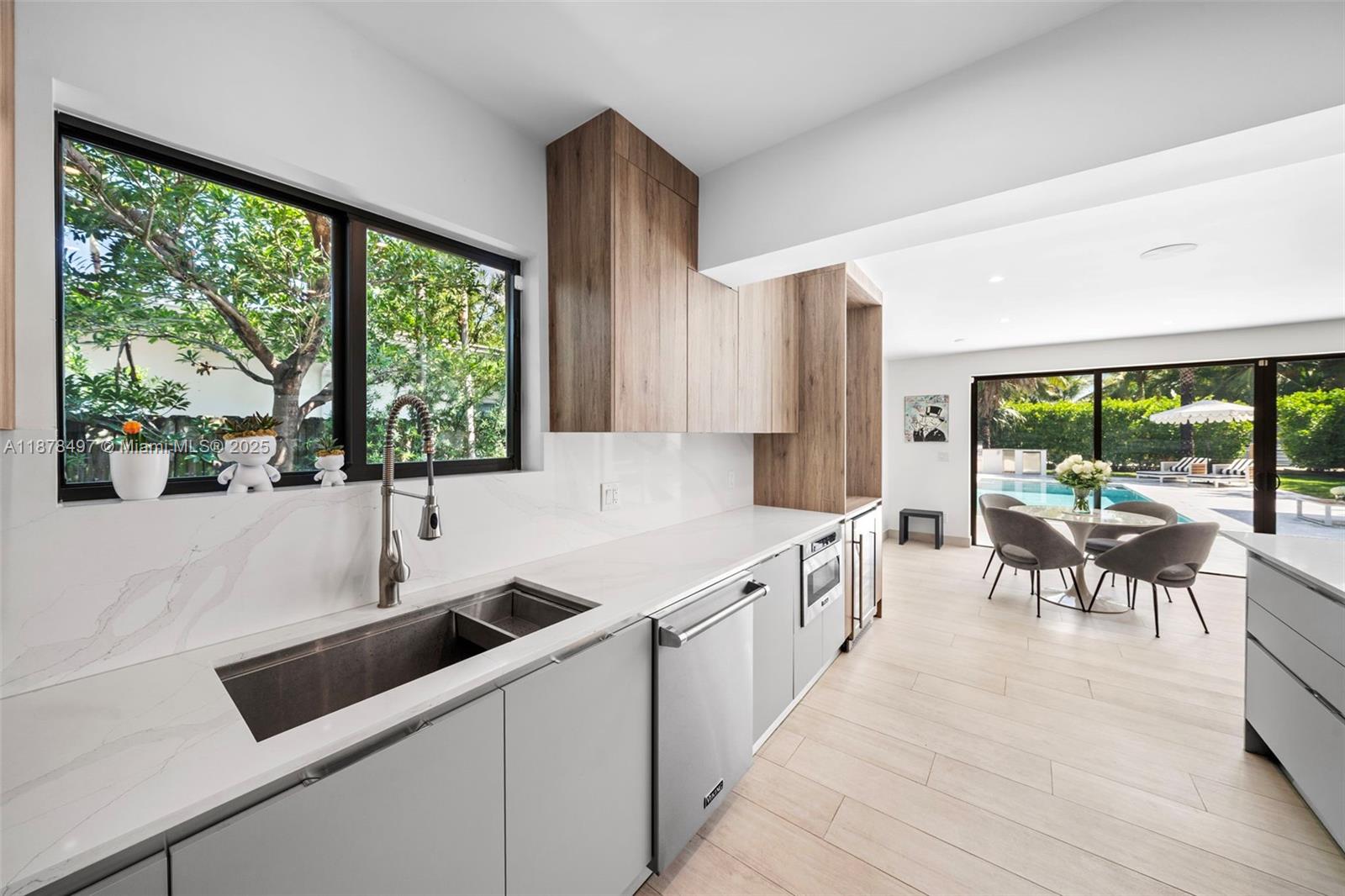 8033 Noremac Ave Miami Beach, FL 33141