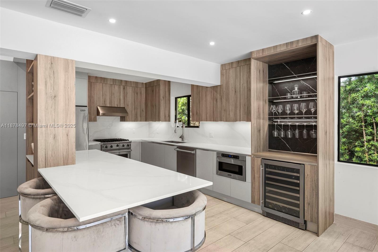 8033 Noremac Ave Miami Beach, FL 33141