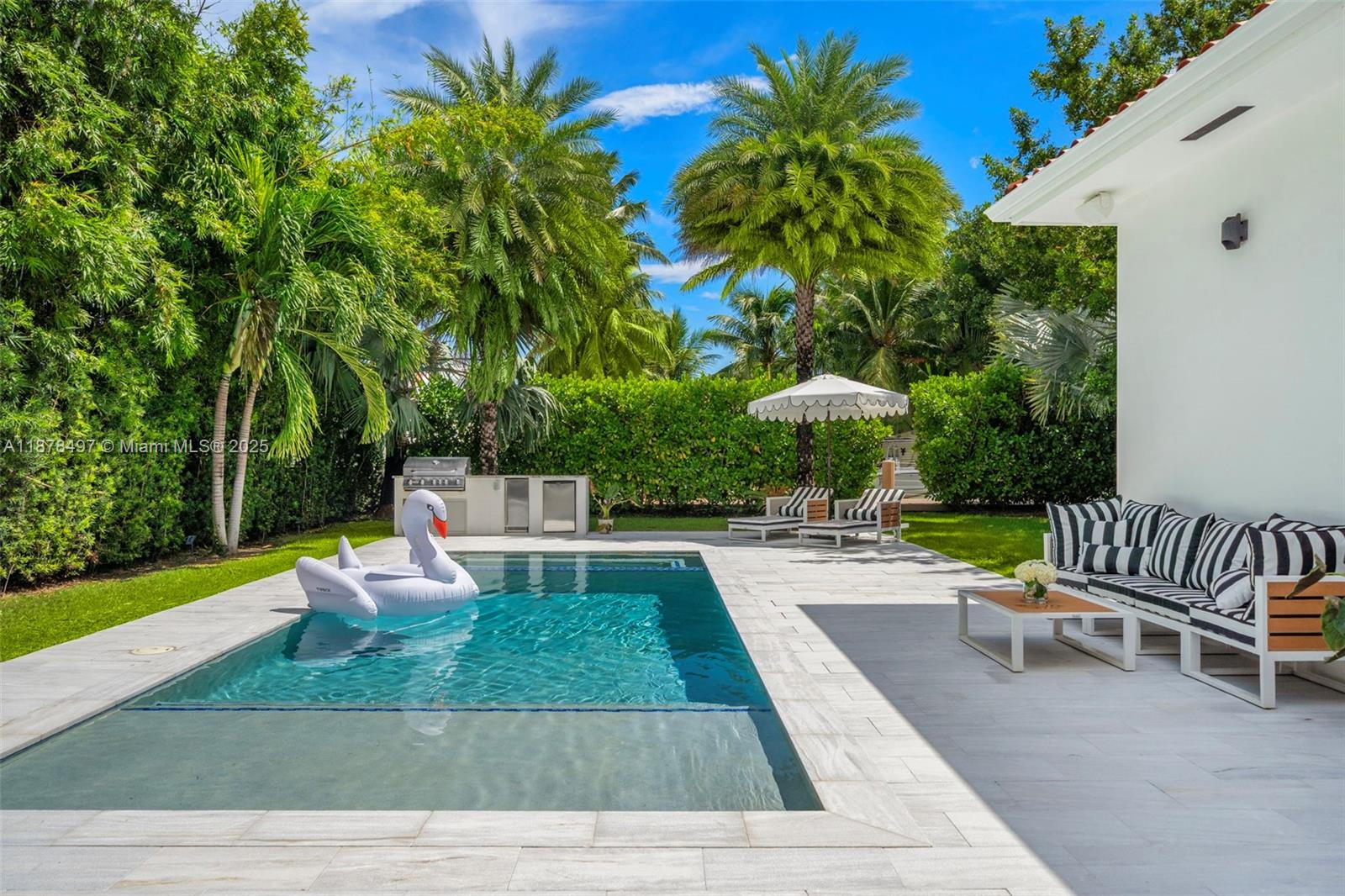 8033 Noremac Ave Miami Beach, FL 33141