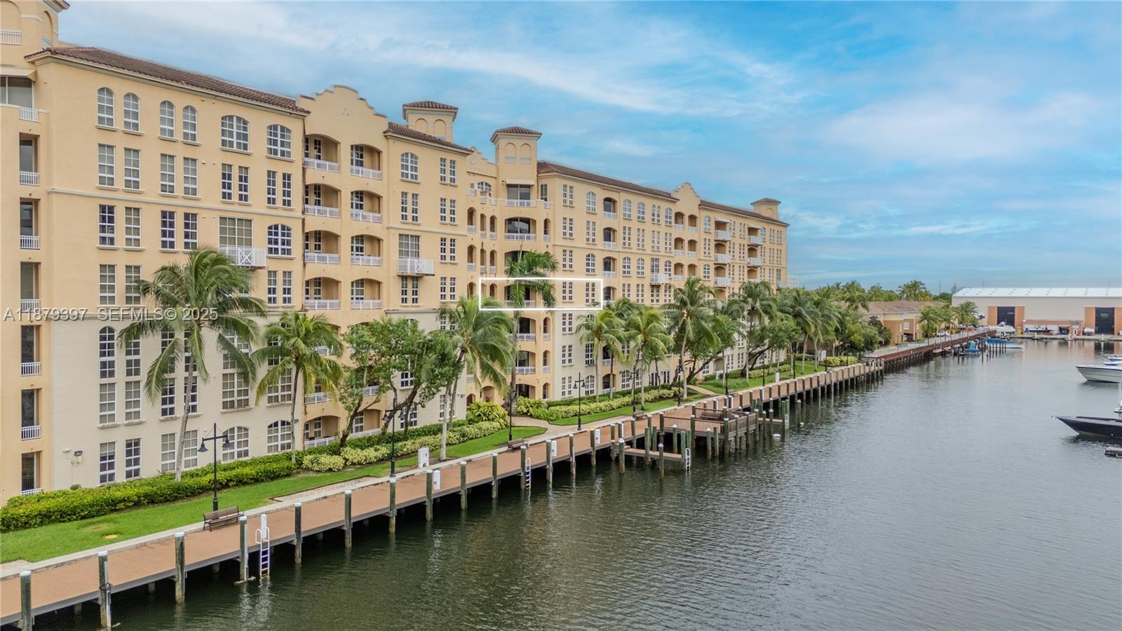 image Alaqua Condo36