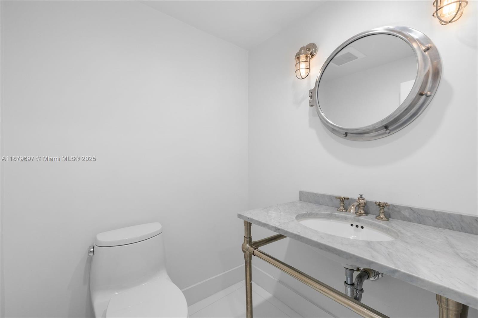 100 Lincoln Rd #1523/1525 Miami Beach, FL 33139