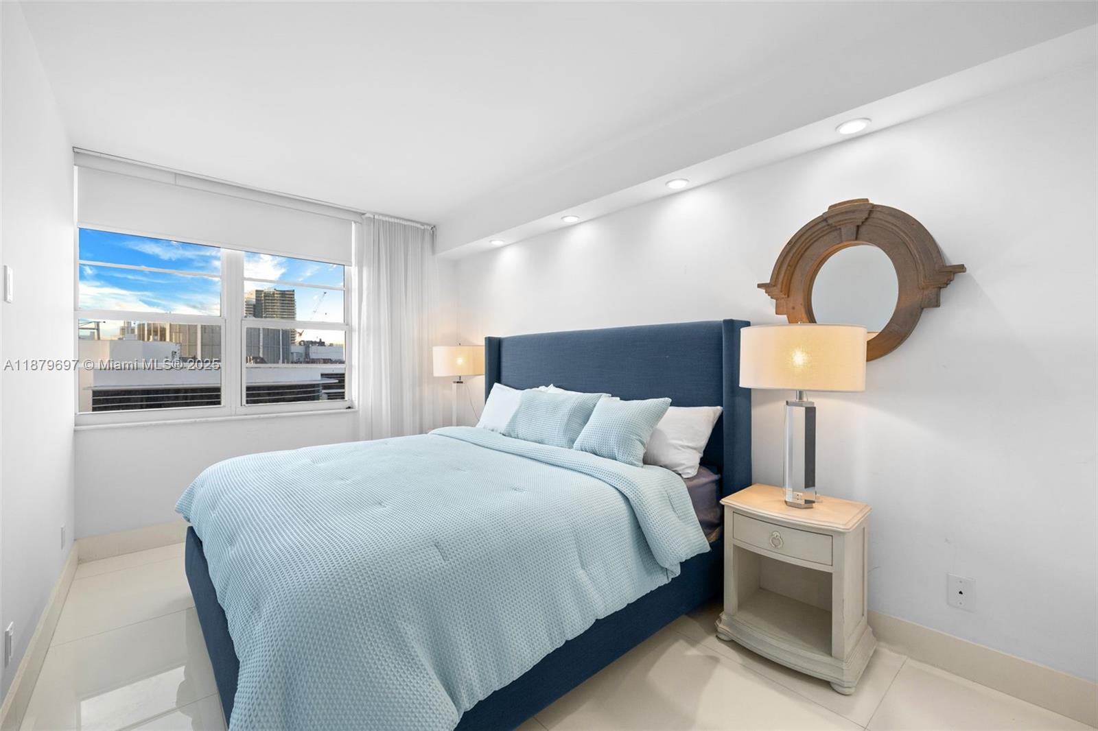 100 Lincoln Rd #1523/1525 Miami Beach, FL 33139