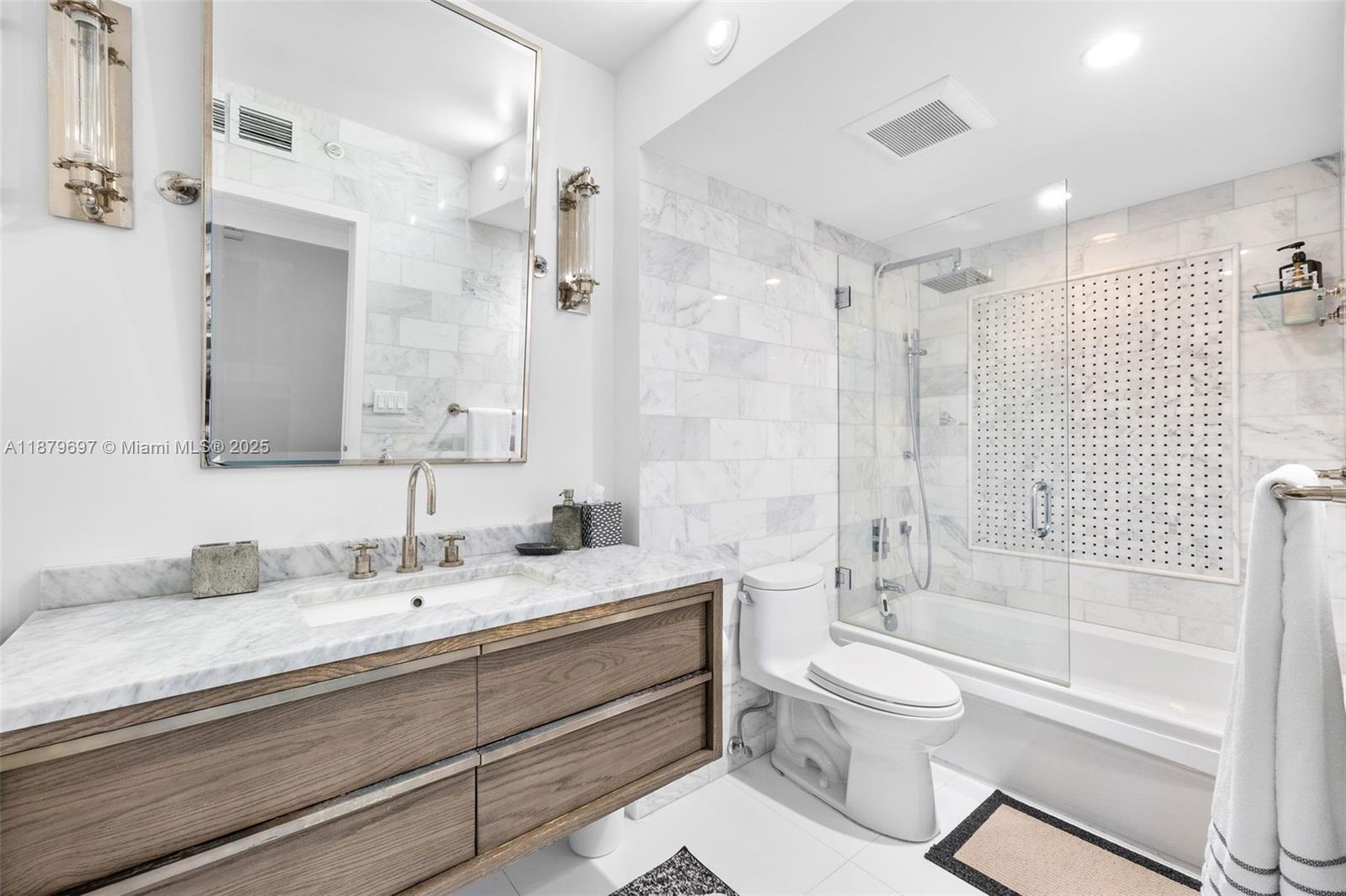 100 Lincoln Rd #1523/1525 Miami Beach, FL 33139