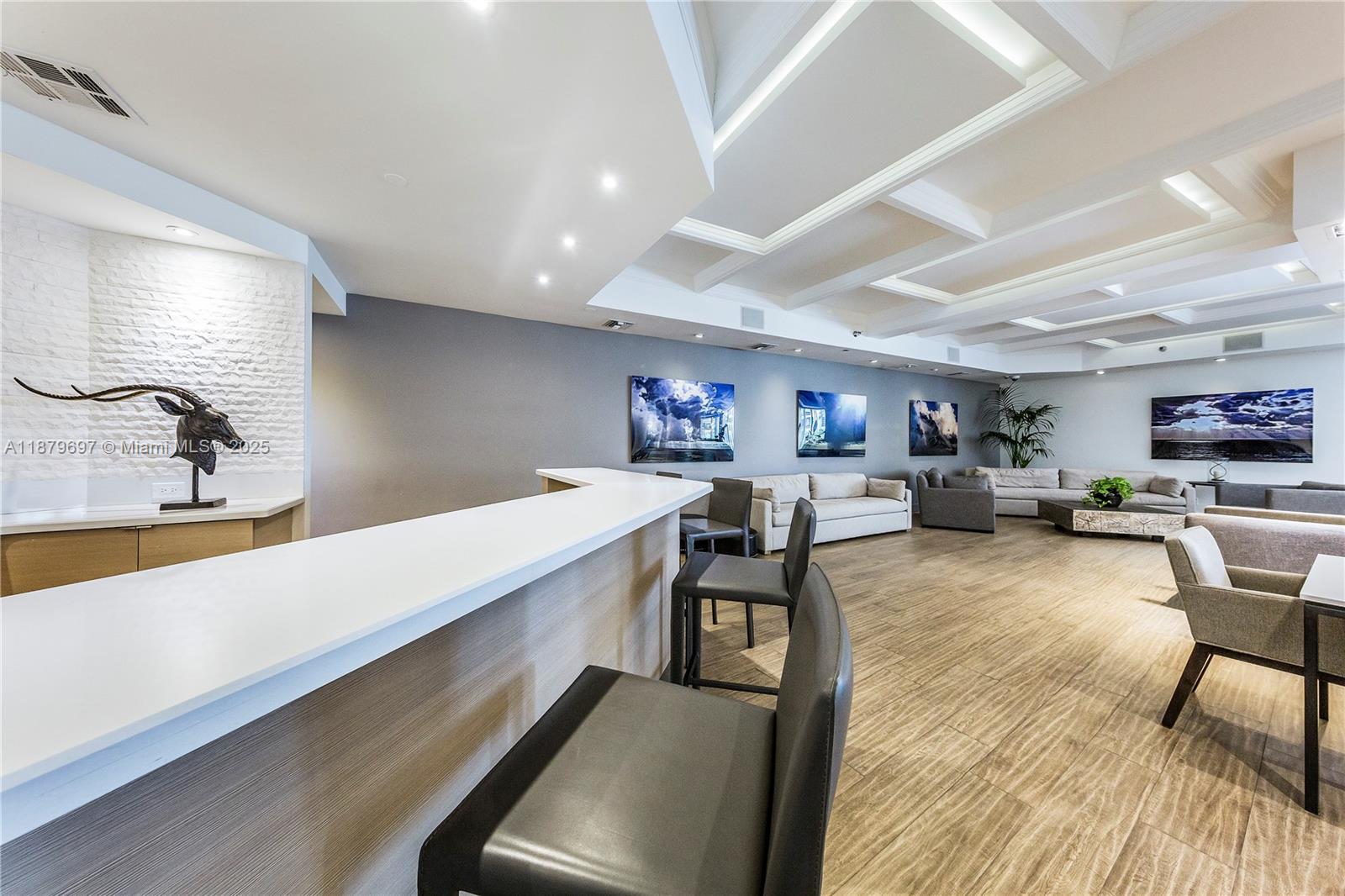 100 Lincoln Rd #1523/1525 Miami Beach, FL 33139