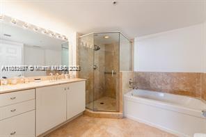image Gables Marquis Condo14