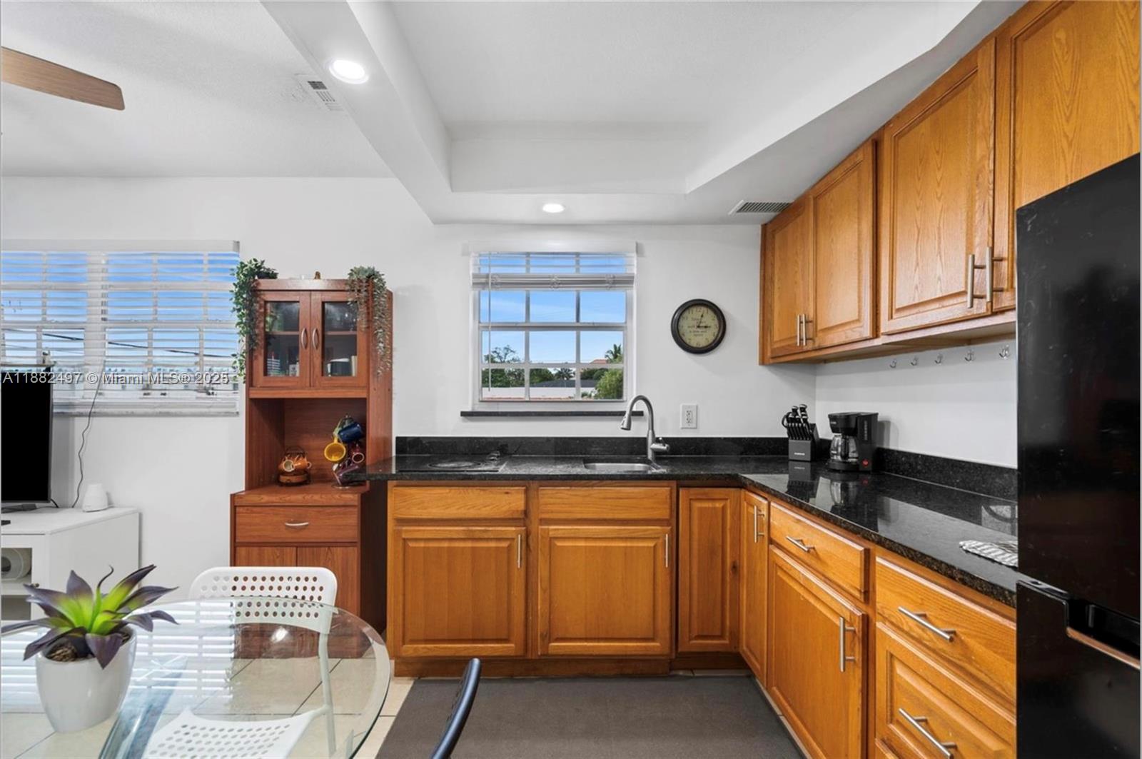 30 SW 11th Ave #4