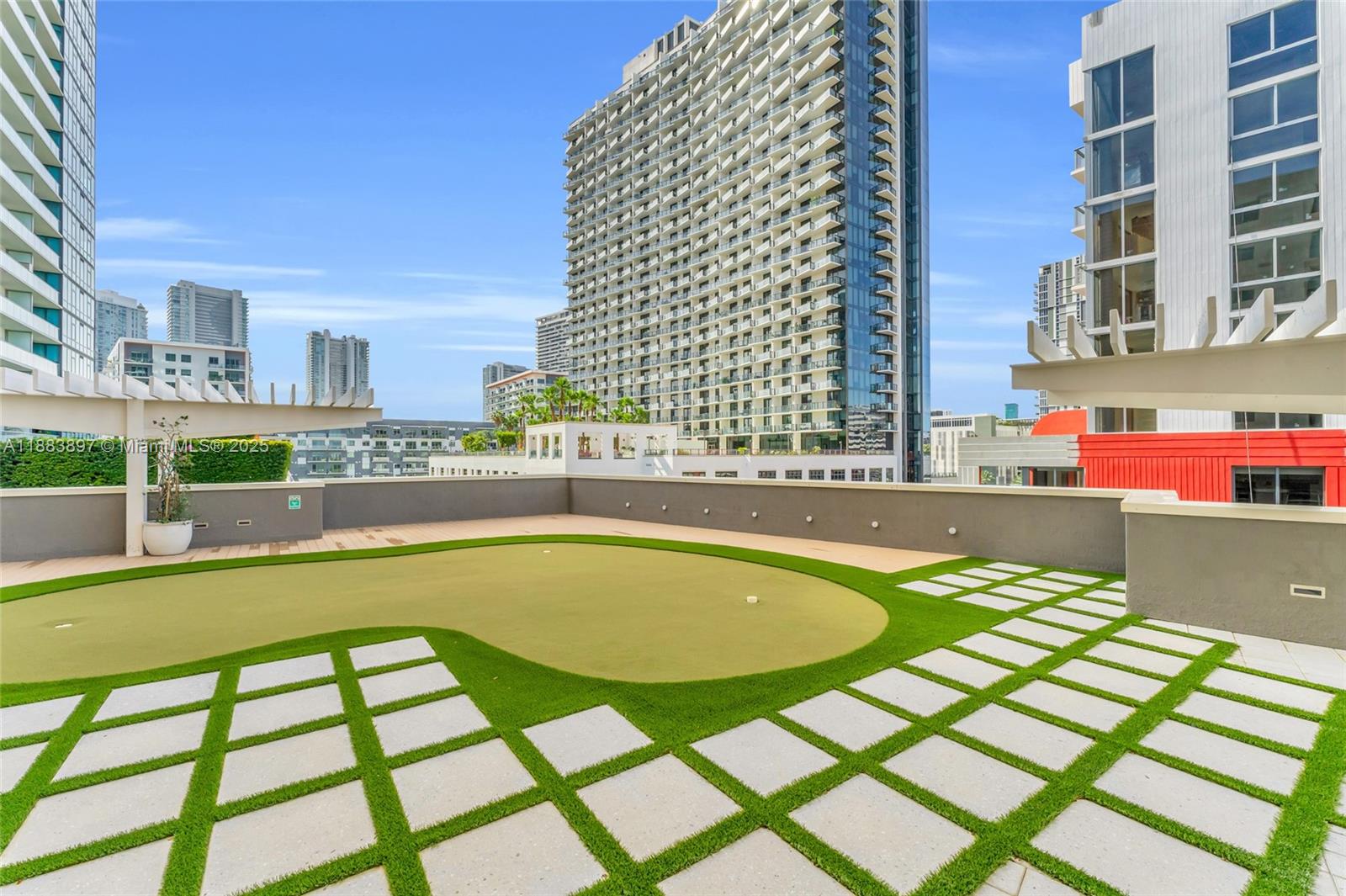 image Midblock Miami34