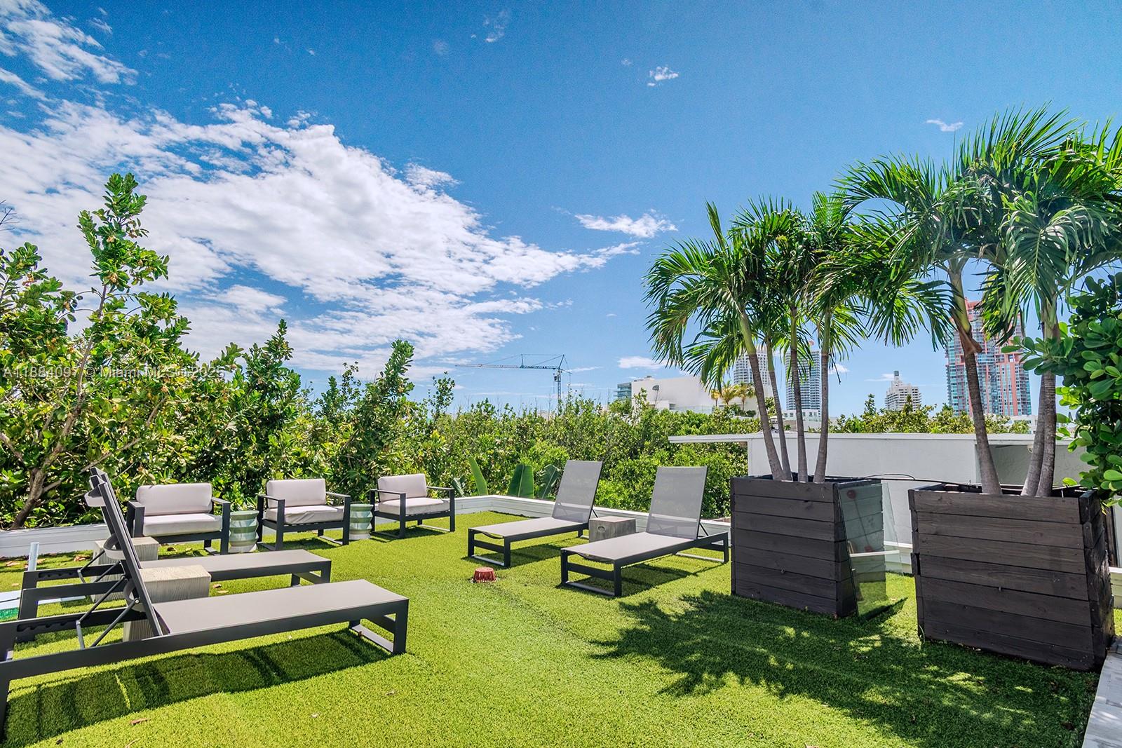 350 Meridian Ave #PH Miami Beach, FL 33139 350 Meridian Ave #PH Miami Beach, FL 33139