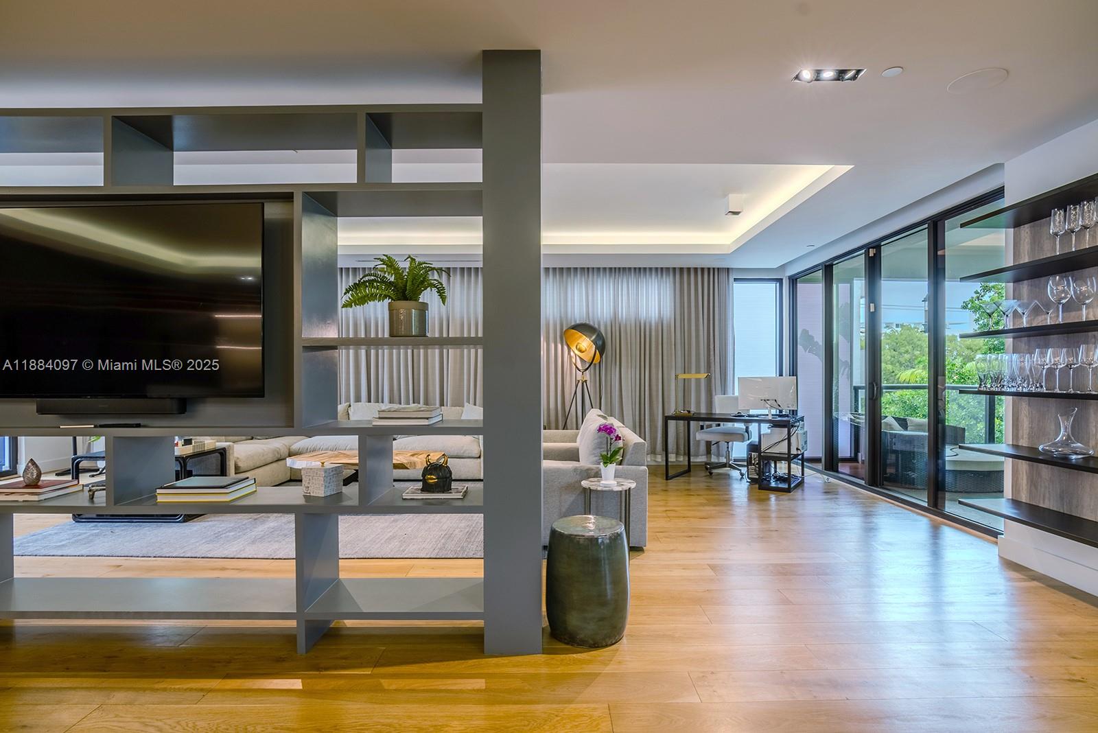 350 Meridian Ave #PH Miami Beach, FL 33139 350 Meridian Ave #PH Miami Beach, FL 33139