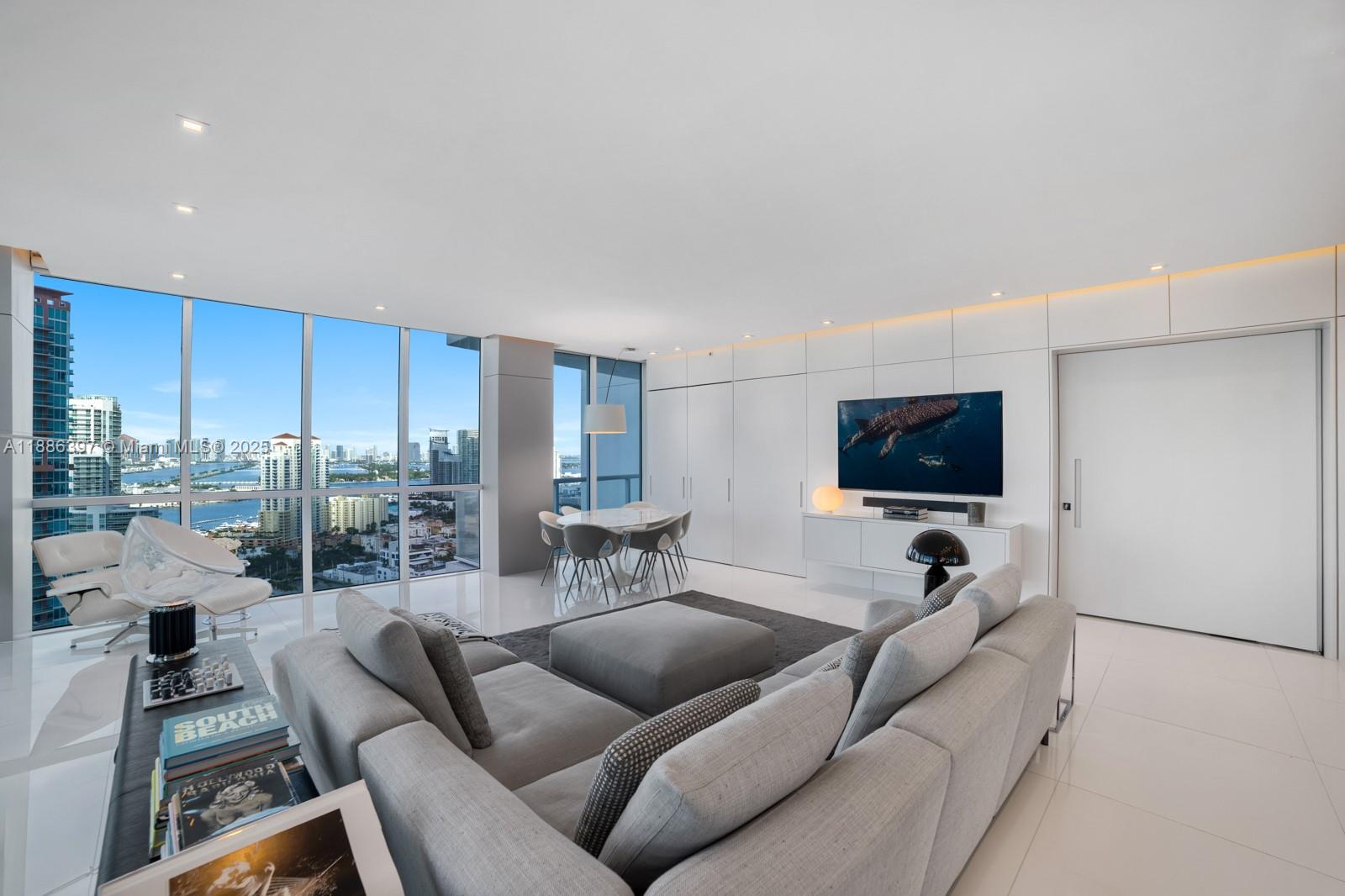 50 S Pointe Dr #2903 Miami Beach, FL 33139