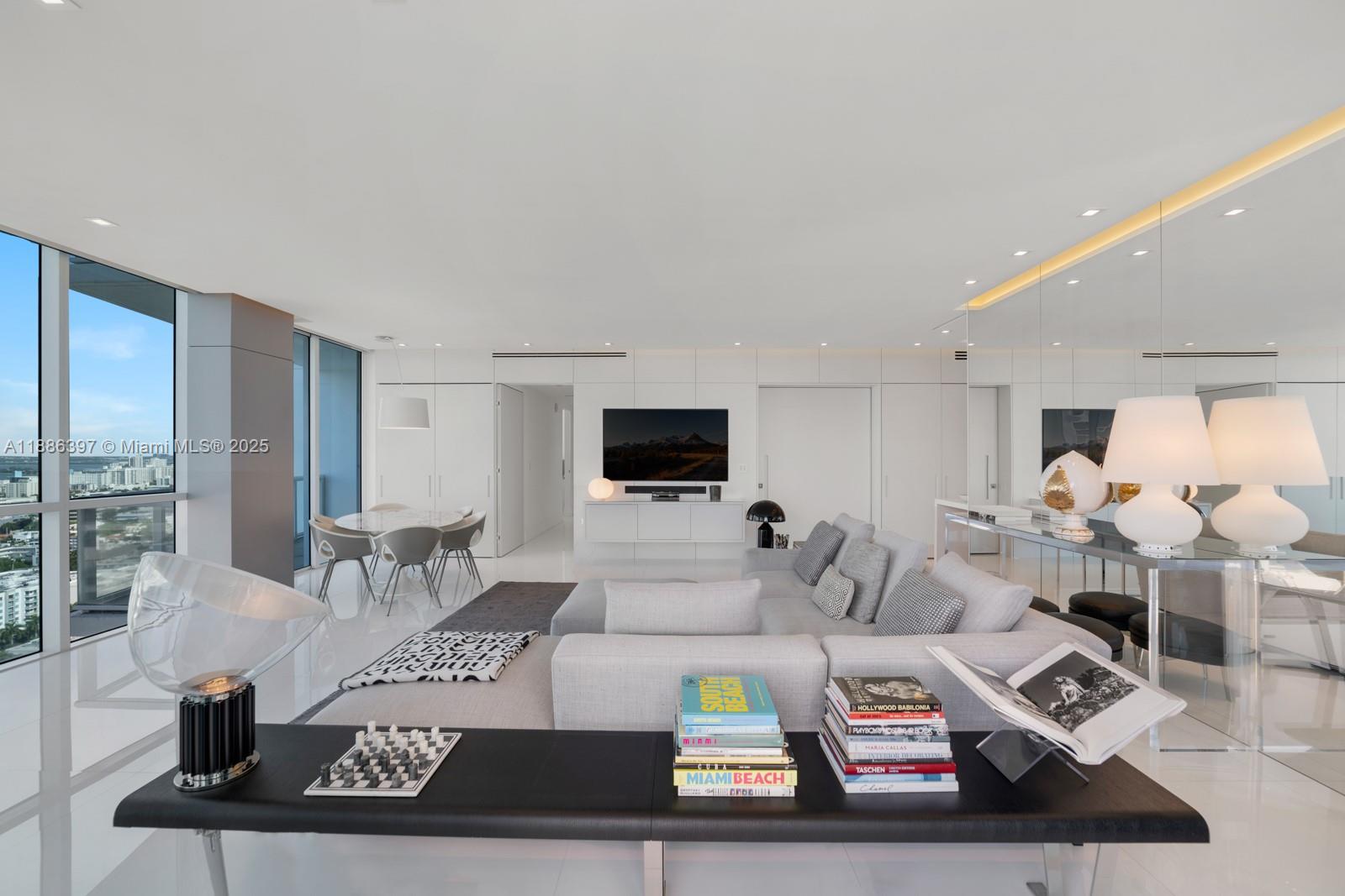 50 S Pointe Dr #2903 Miami Beach, FL 33139