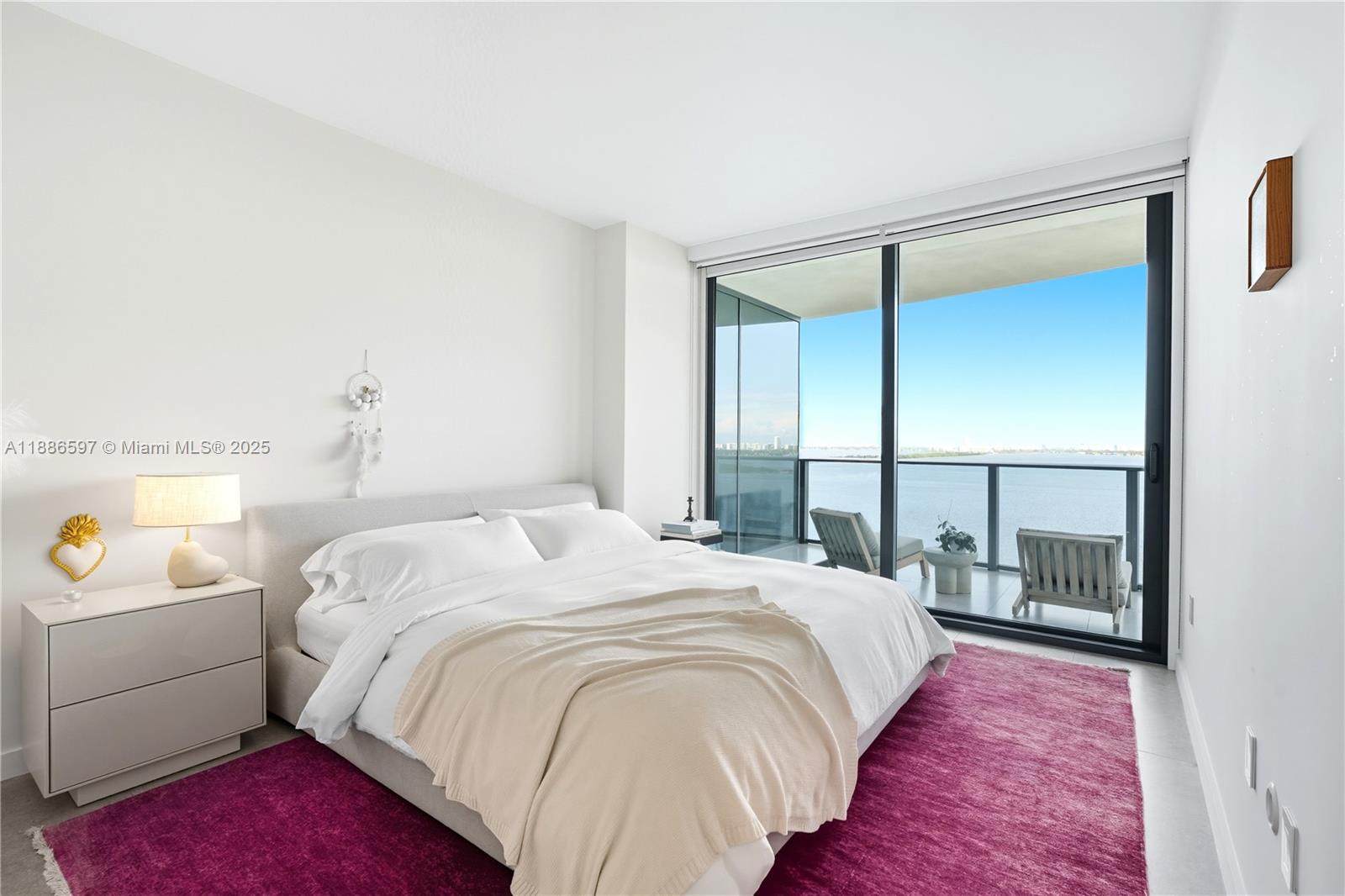 image Icon Bay Condo13