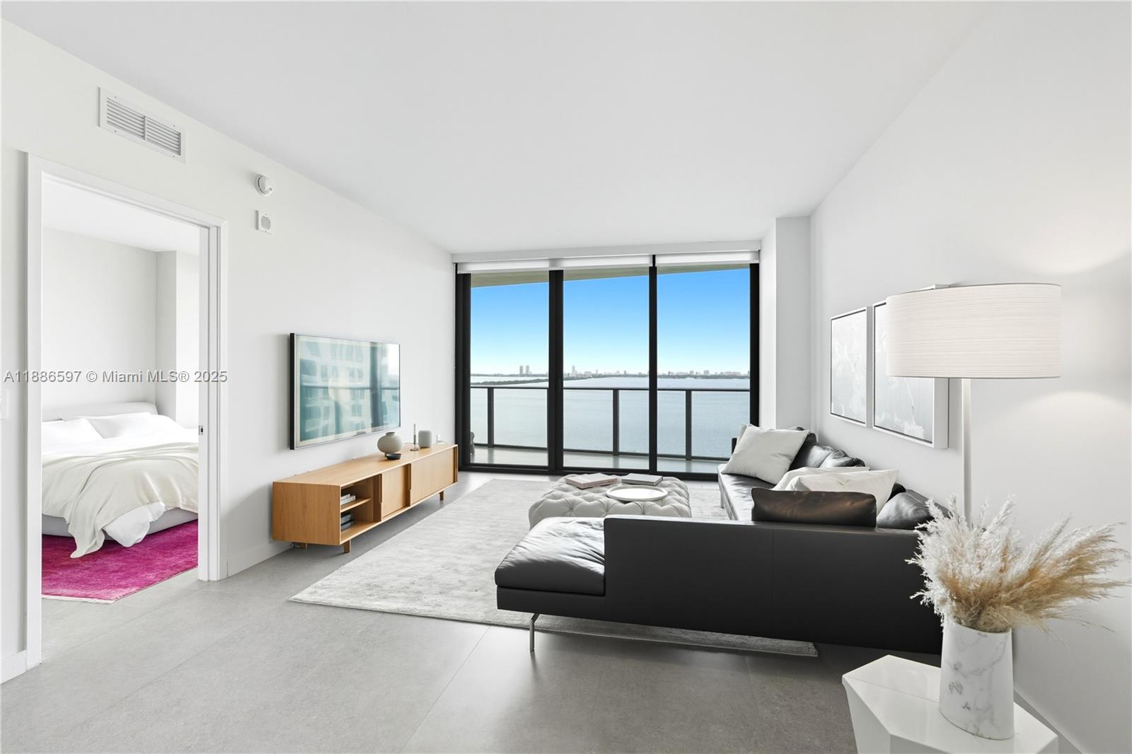 image Icon Bay Condo4