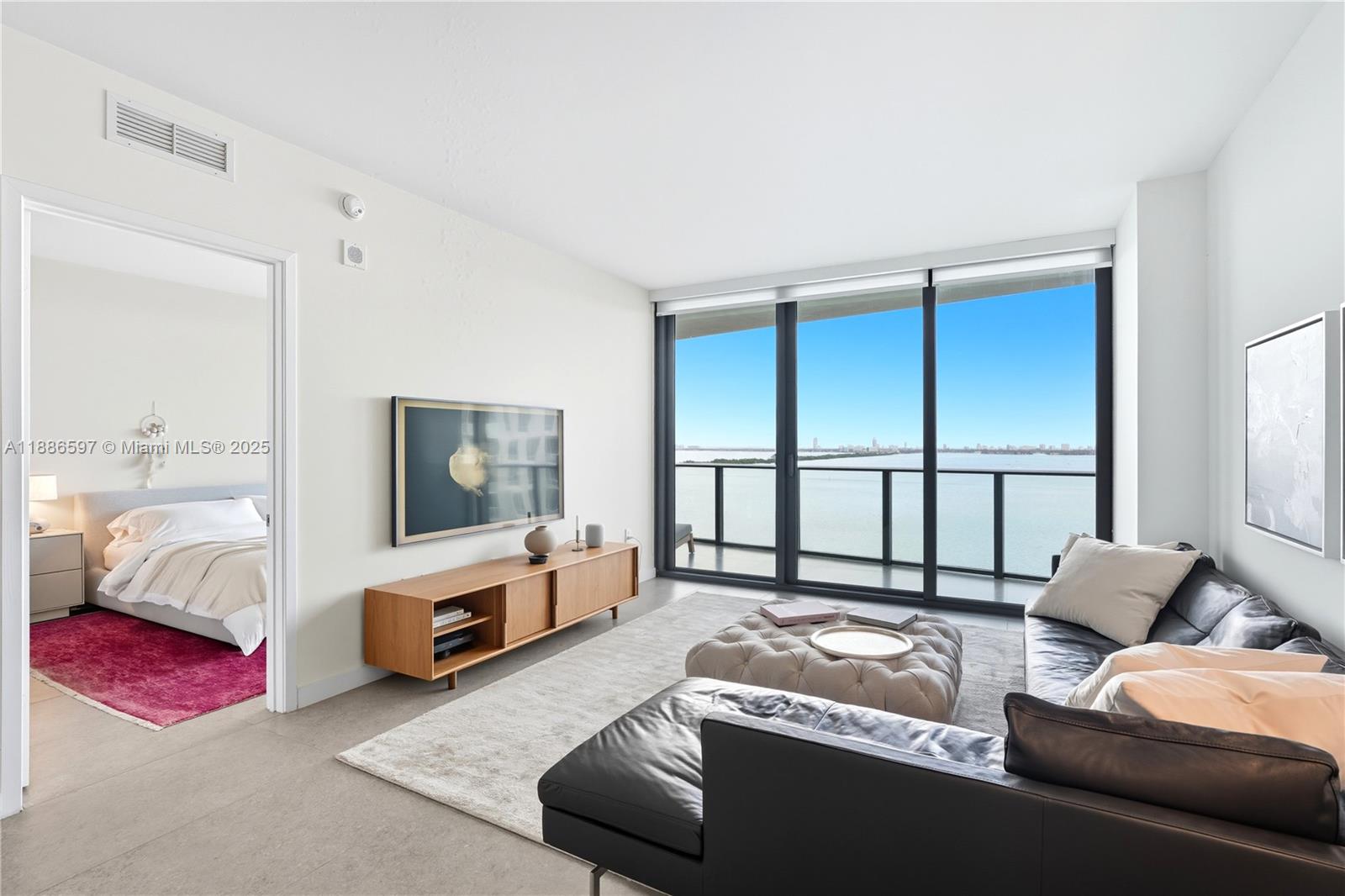 image Icon Bay Condo6