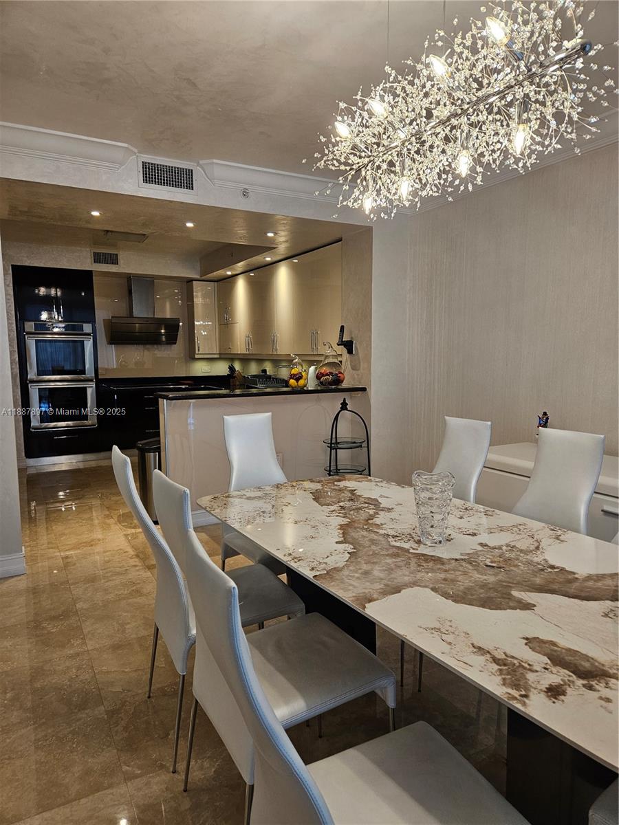 image The Peninsula24