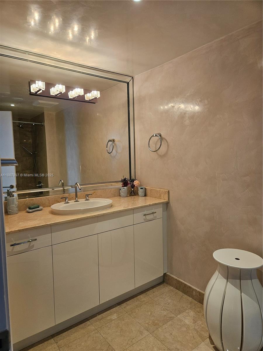 image The Peninsula30