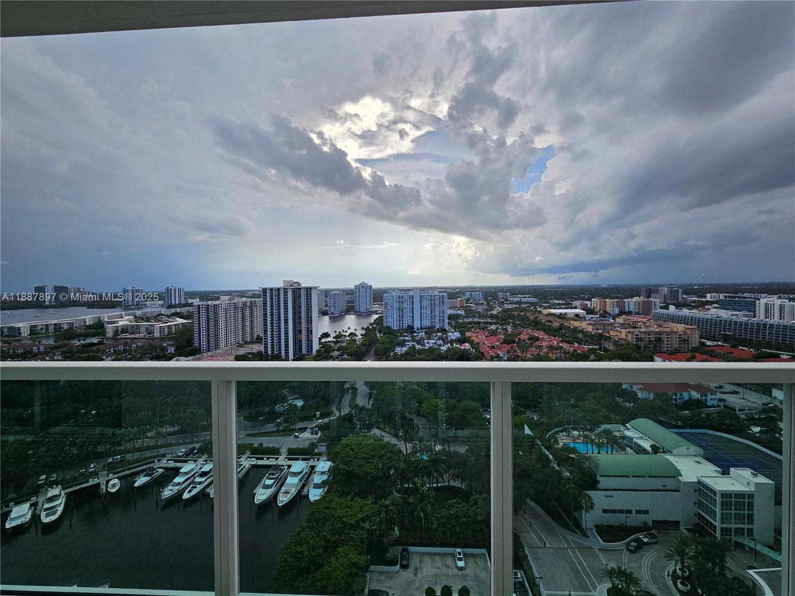 image The Peninsula35