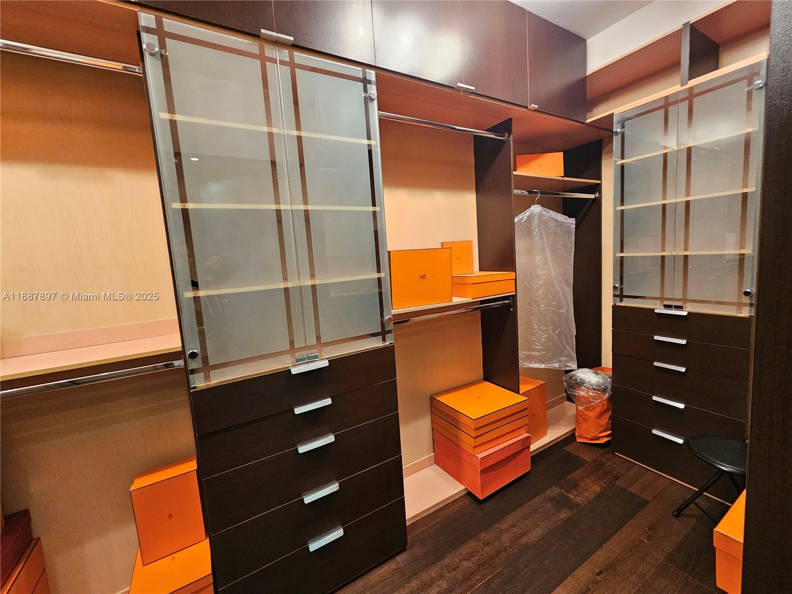 image The Peninsula6