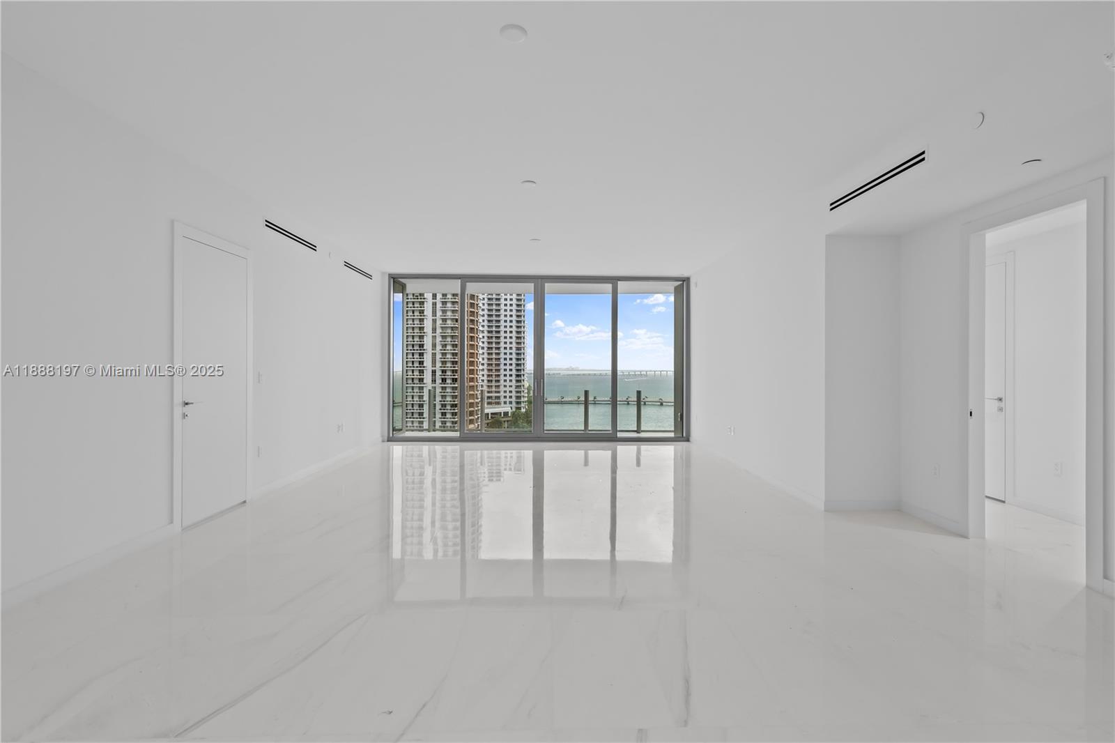 image Aston Martin Residences10