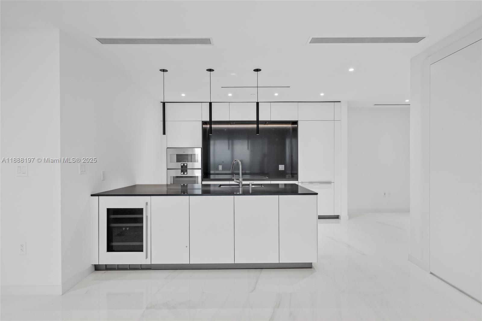 image Aston Martin Residences3