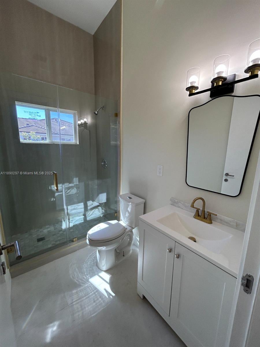 11811 SW 82th Rd Miami, FL 33156 11811 SW 82th Rd Miami, FL 33156