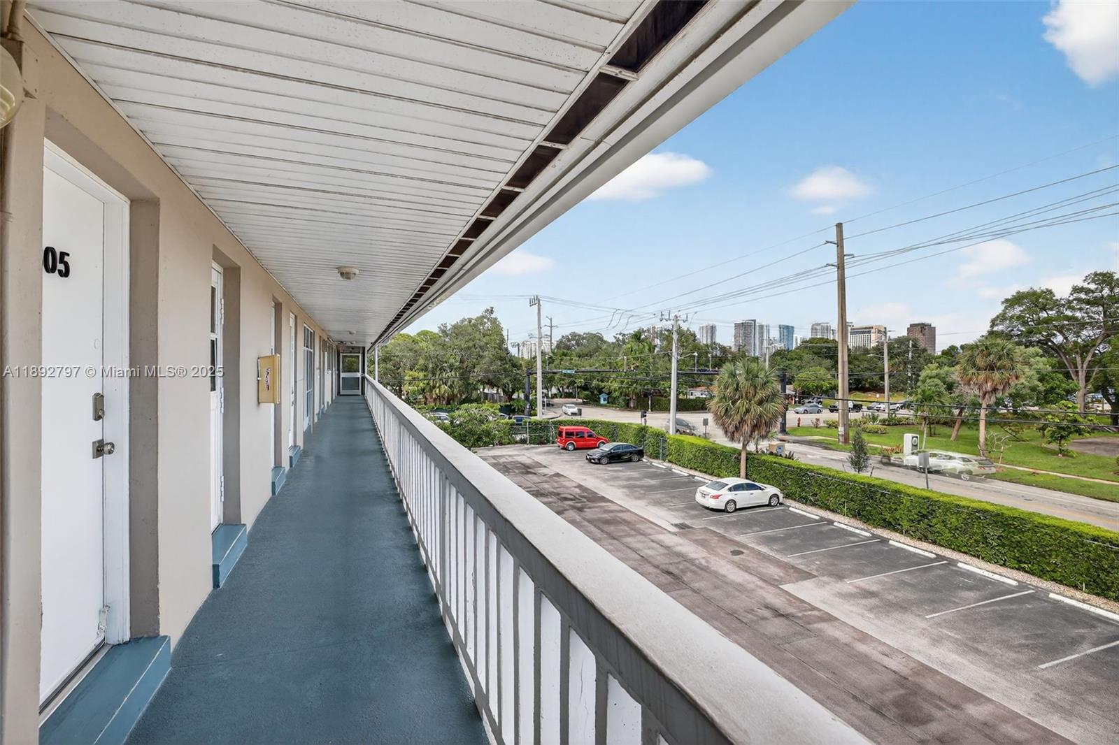 900 SW 12th St #305 Fort Lauderdale, FL 33315 900 SW 12th St #305 Fort Lauderdale, FL 33315