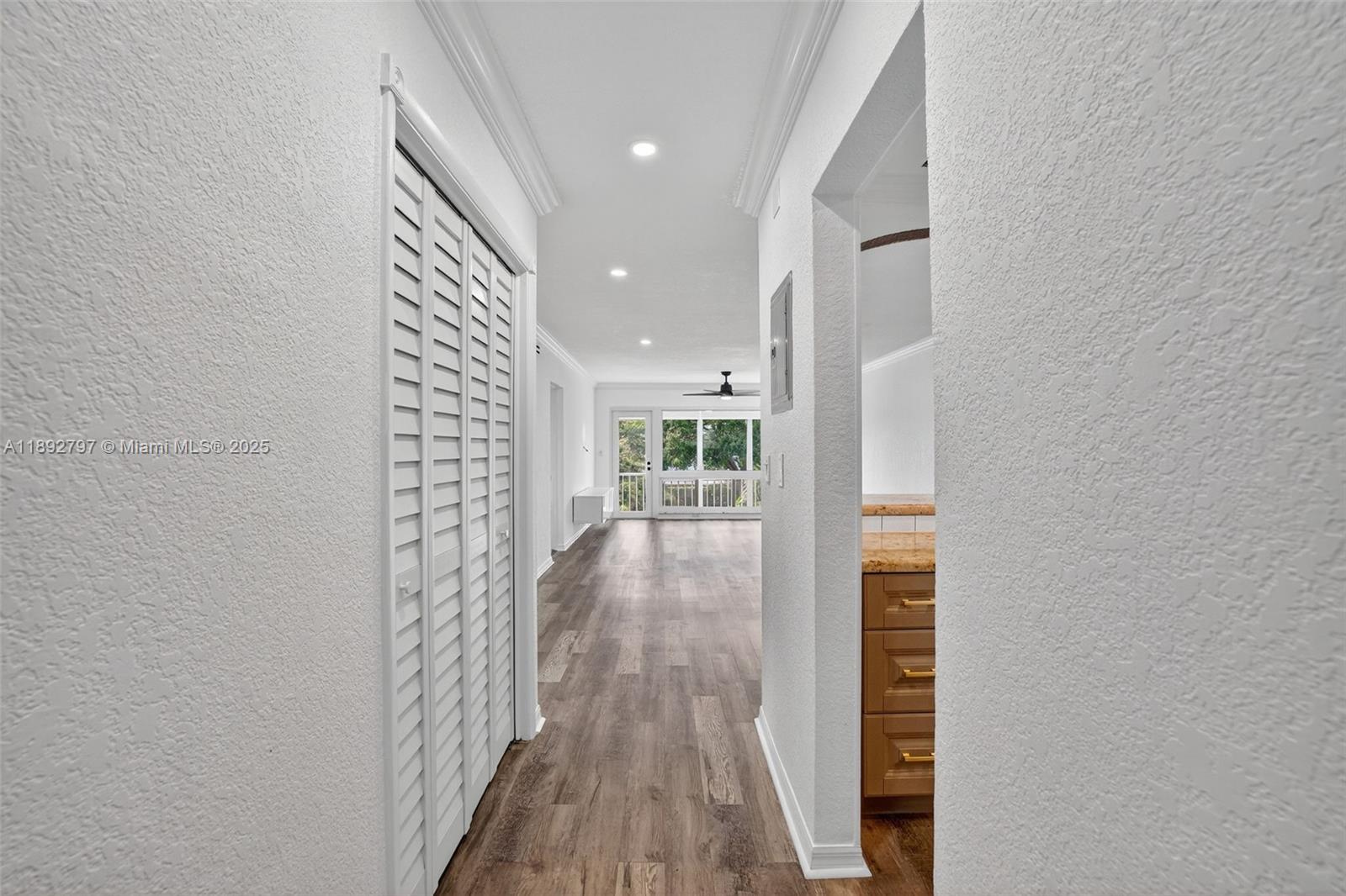 900 SW 12th St #305 Fort Lauderdale, FL 33315 900 SW 12th St #305 Fort Lauderdale, FL 33315