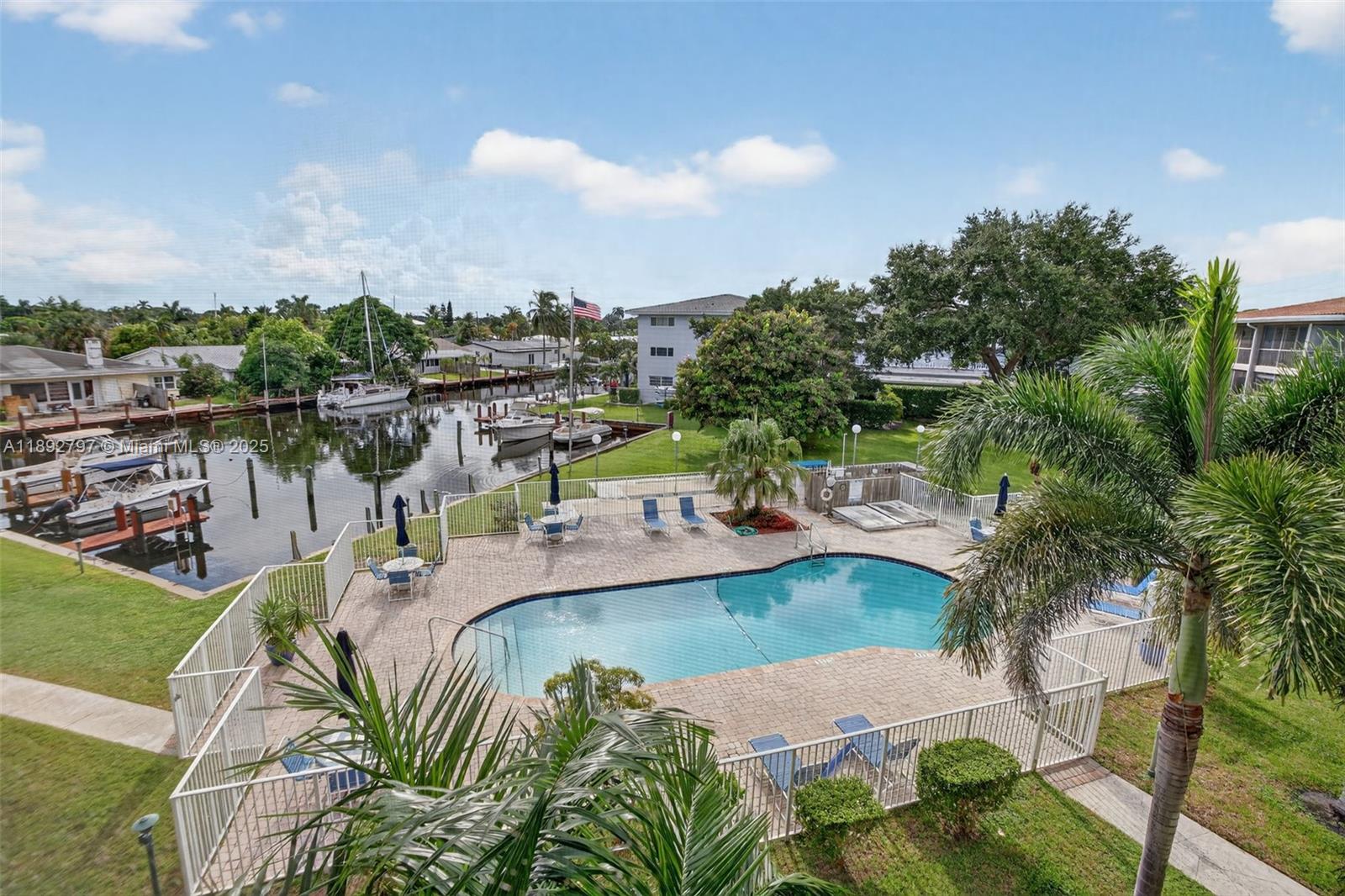 900 SW 12th St #305 Fort Lauderdale, FL 33315 900 SW 12th St #305 Fort Lauderdale, FL 33315