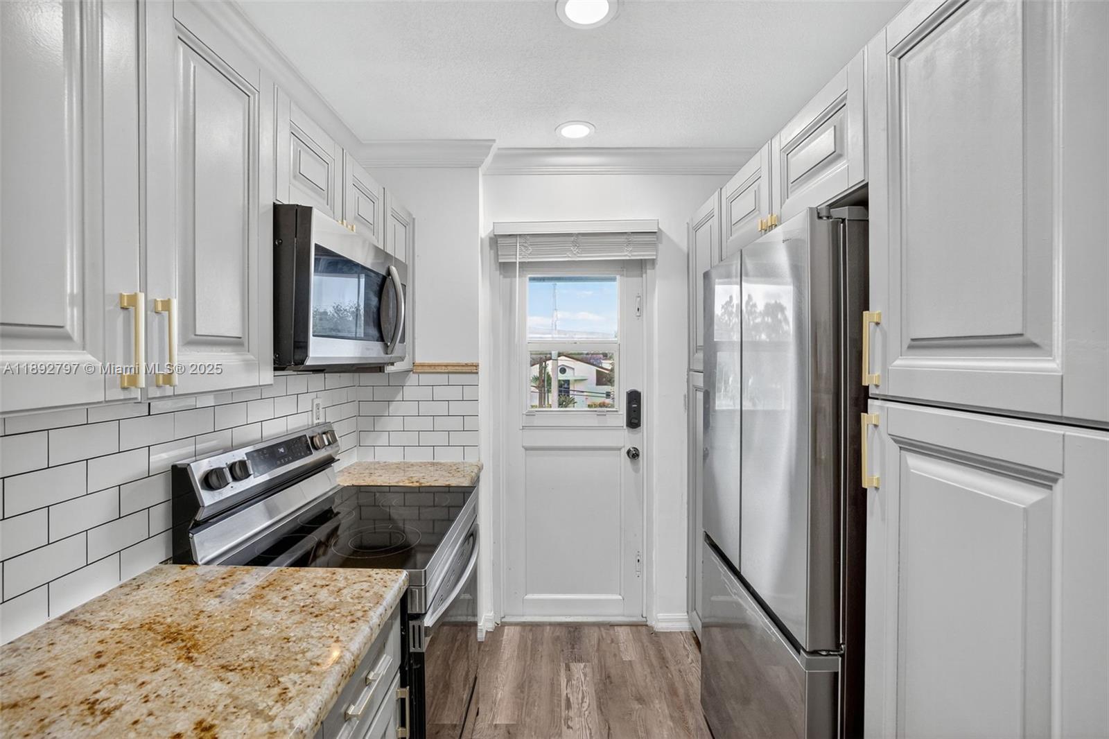 900 SW 12th St #305 Fort Lauderdale, FL 33315 900 SW 12th St #305 Fort Lauderdale, FL 33315