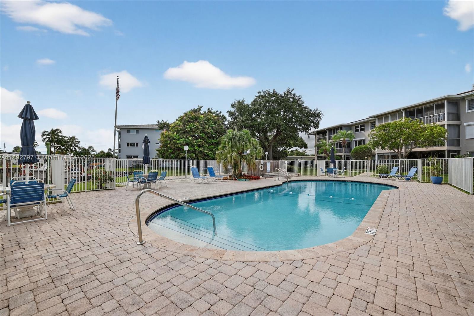 900 SW 12th St #305 Fort Lauderdale, FL 33315 900 SW 12th St #305 Fort Lauderdale, FL 33315