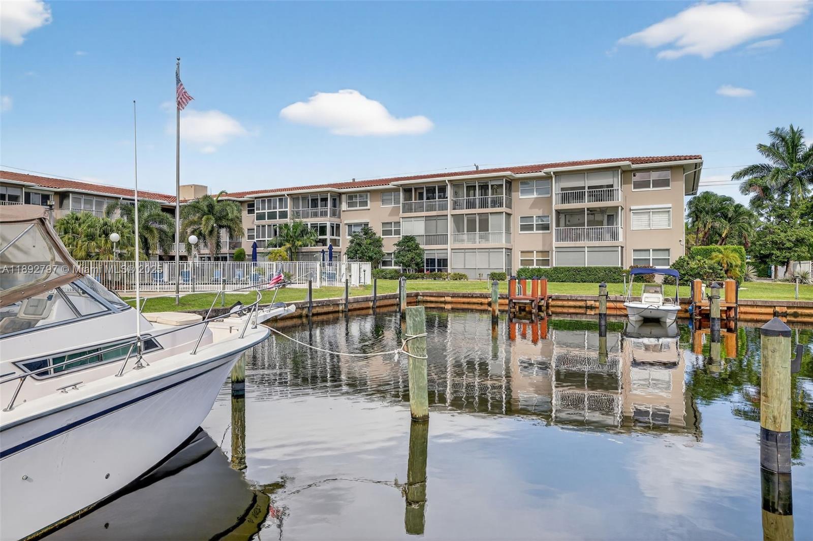 900 SW 12th St #305 Fort Lauderdale, FL 33315 900 SW 12th St #305 Fort Lauderdale, FL 33315