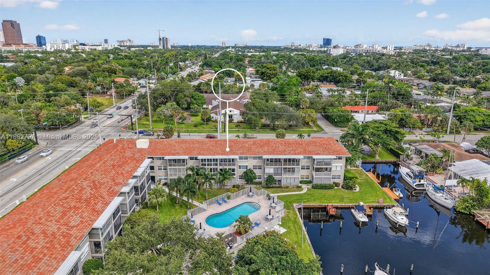 900 SW 12th St #305 Fort Lauderdale, FL 33315 900 SW 12th St #305 Fort Lauderdale, FL 33315