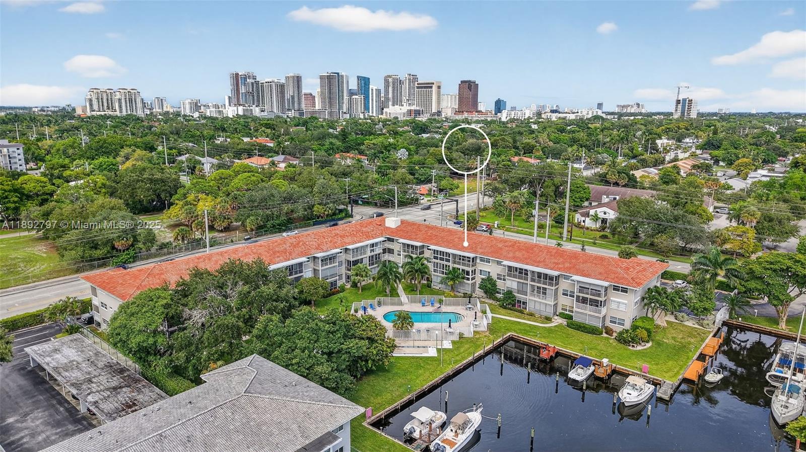 900 SW 12th St #305 Fort Lauderdale, FL 33315 900 SW 12th St #305 Fort Lauderdale, FL 33315