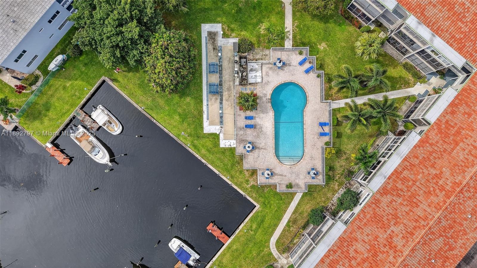 900 SW 12th St #305 Fort Lauderdale, FL 33315 900 SW 12th St #305 Fort Lauderdale, FL 33315