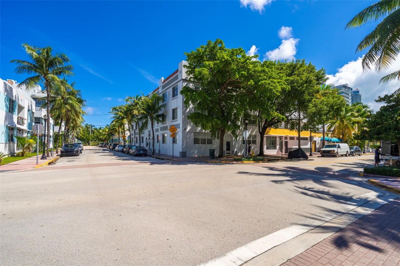 249 Collins Ave Miami Beach, FL 33139
