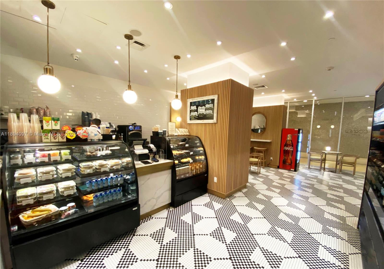 image Carillon Beach19