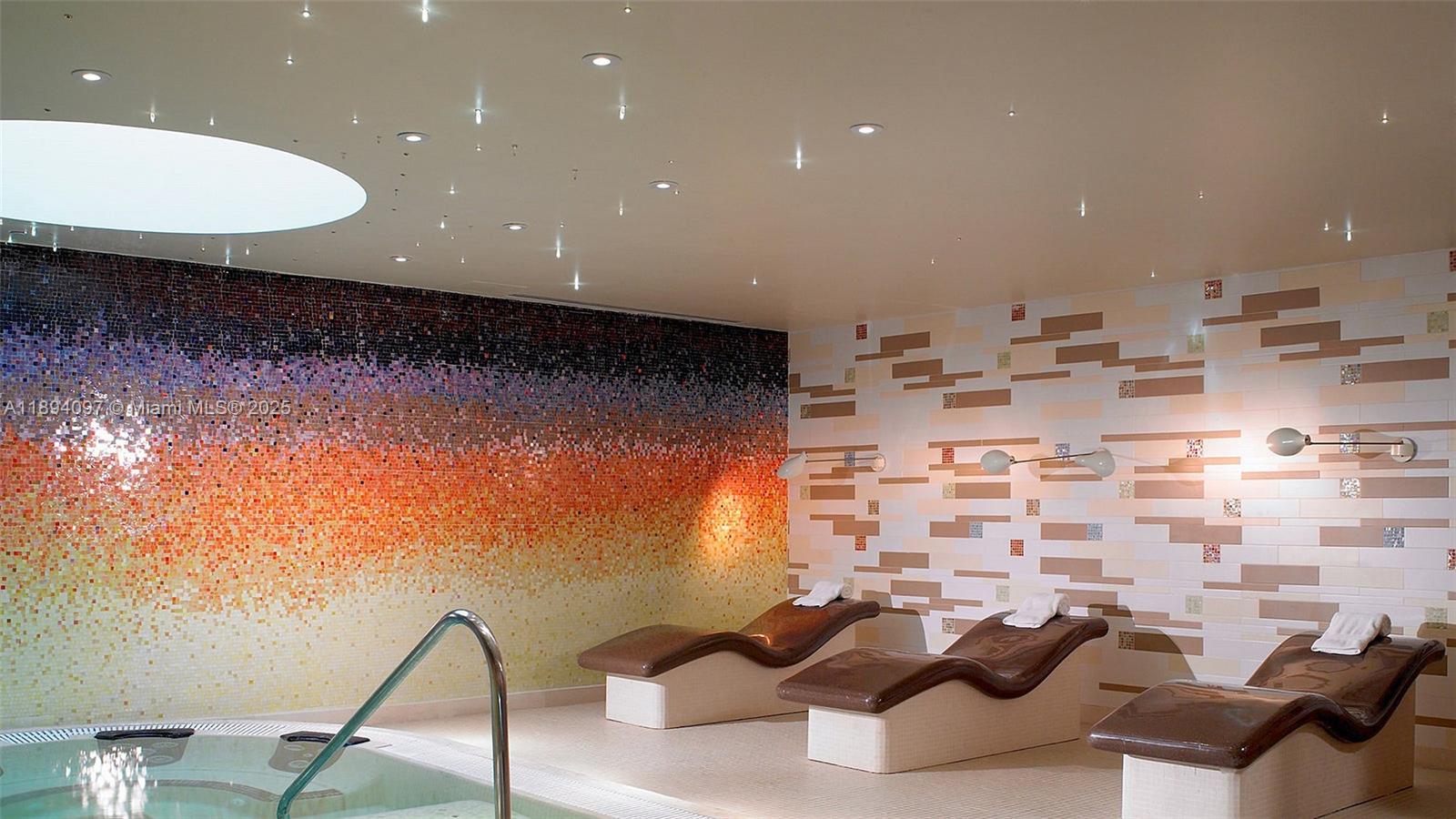 image Carillon Beach22