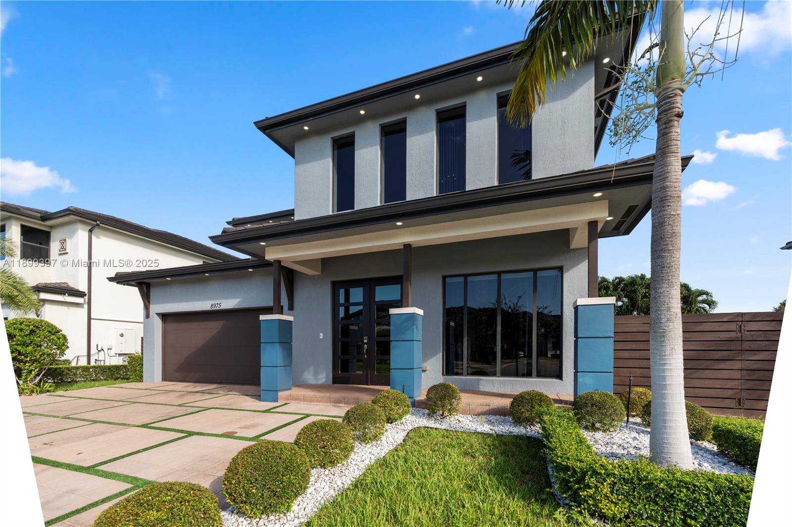 8975 NW 161st Ter Miami Lakes, FL 33018