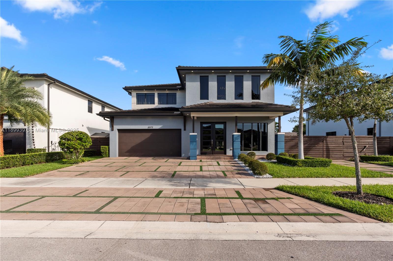 8975 NW 161st Ter Miami Lakes, FL 33018