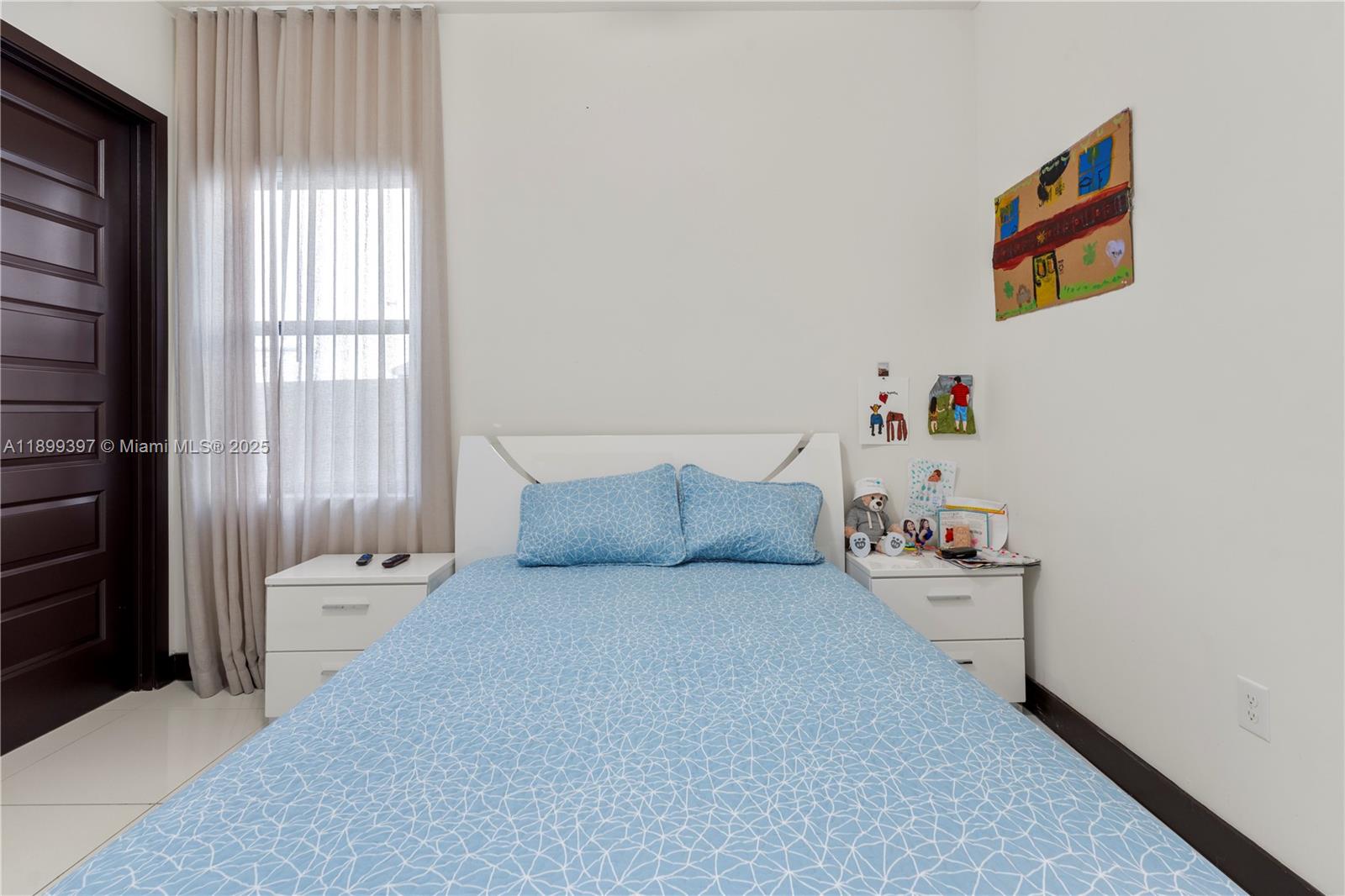 8975 NW 161st Ter Miami Lakes, FL 33018