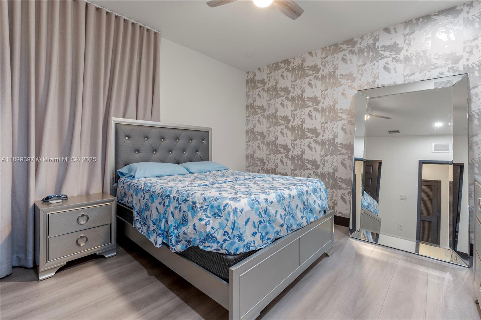 8975 NW 161st Ter Miami Lakes, FL 33018