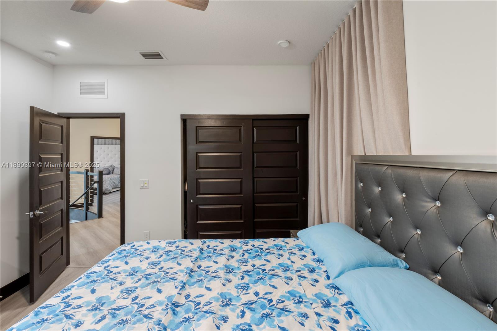 8975 NW 161st Ter Miami Lakes, FL 33018