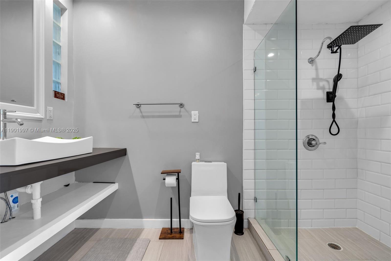 13105 Ixora Ct #207 North Miami, FL 33181